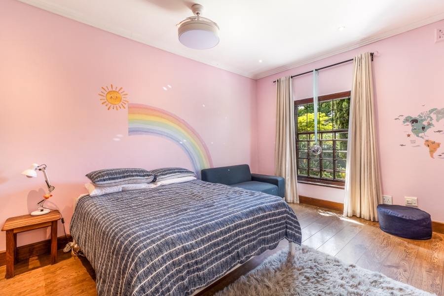 5 Bedroom Property for Sale in Hoog En Droog Western Cape